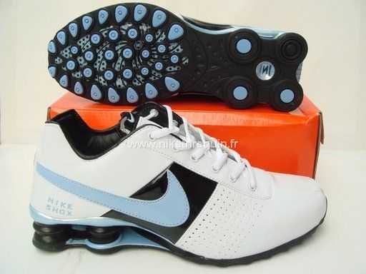 Dernieres Chaussures De Marque Nike Shox Oz Courir Blanc Noir Bleu